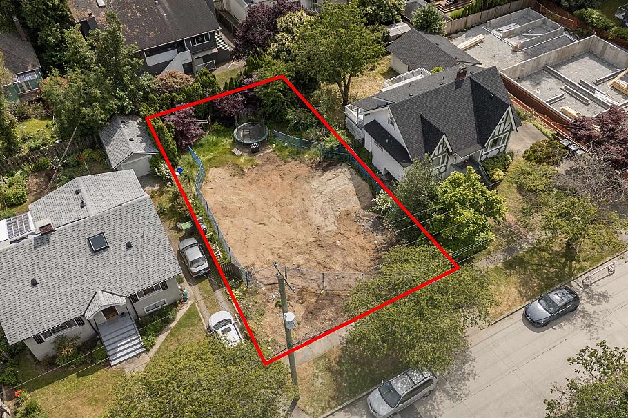 3540 W 39th Avenue Vancouver, BC - 18