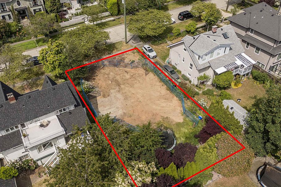 3540 W 39th Avenue Vancouver, BC - 13