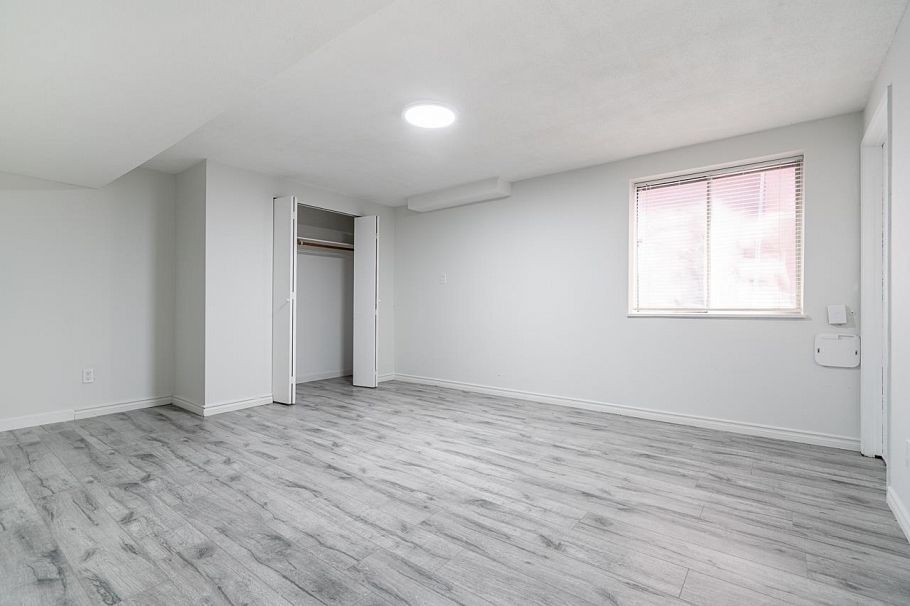 882 E 63rd Avenue Vancouver, BC - 15