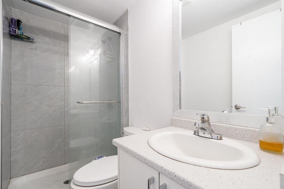 882 E 63rd Avenue Vancouver, BC - 19