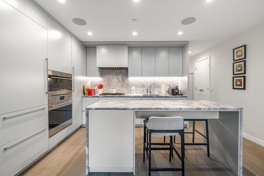 802 7418 Paulson Street Vancouver, BC - 4