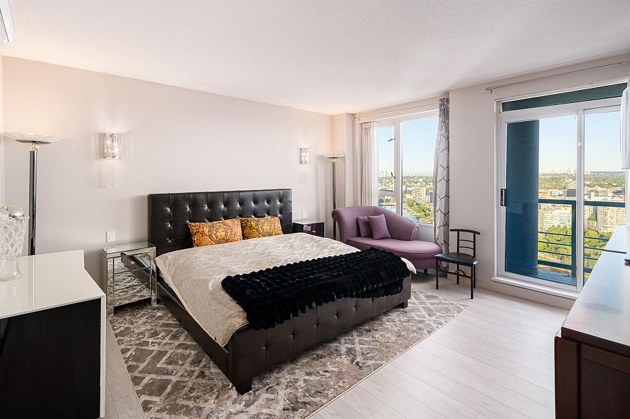 3903 1033 Marinaside Crescent Vancouver, BC - 12