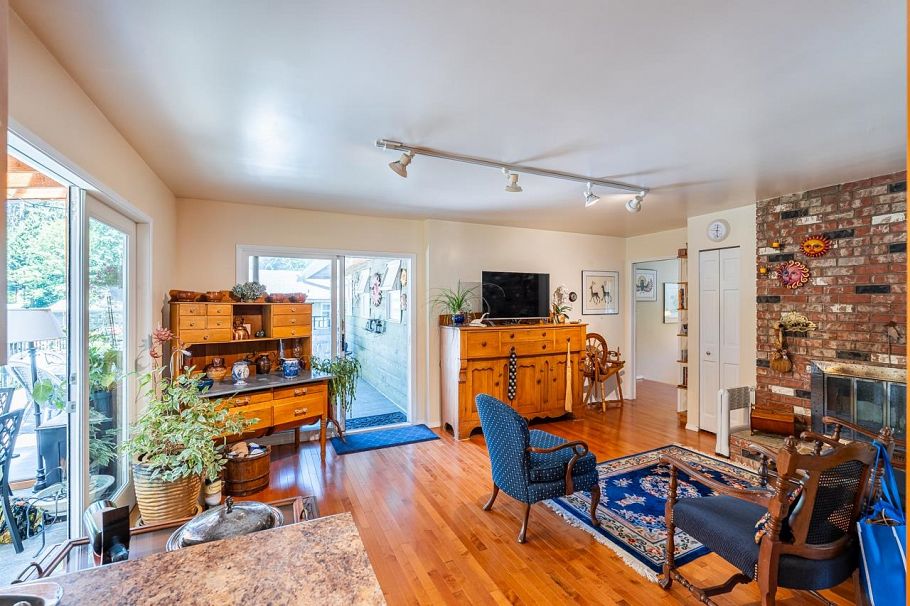 3031 Duval Road North Vancouver, BC - 11