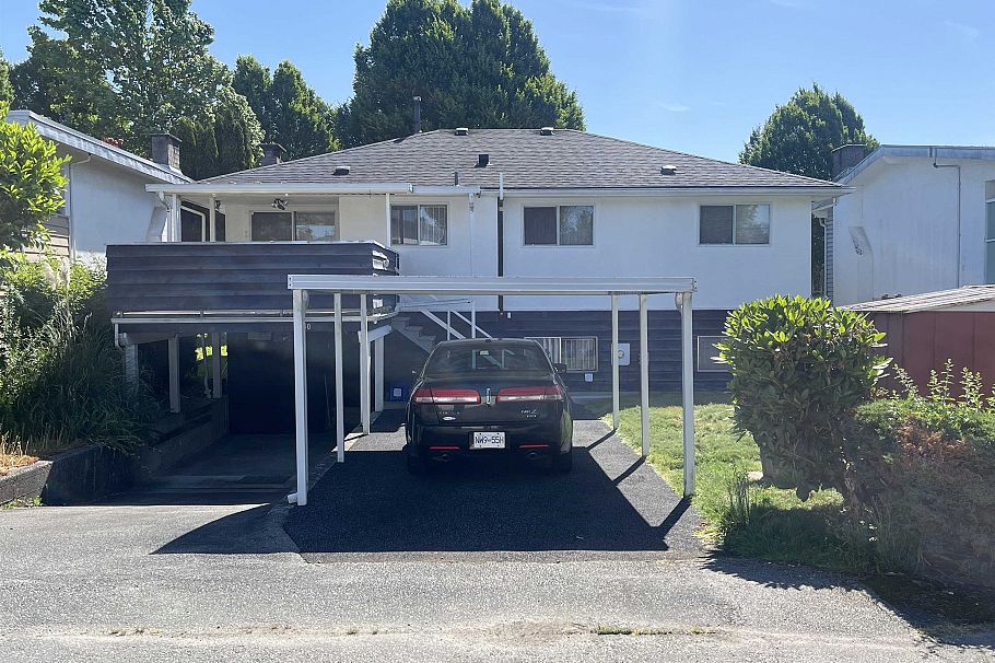 2750 Rosemont Drive Vancouver, BC - 2