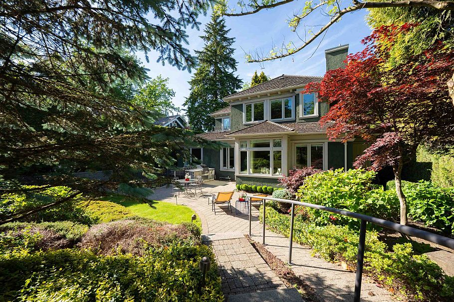 4688 W 3rd Avenue Vancouver, BC - 27