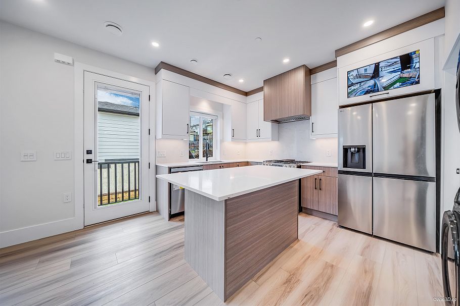 4318 Nanaimo Street Vancouver, BC - 10