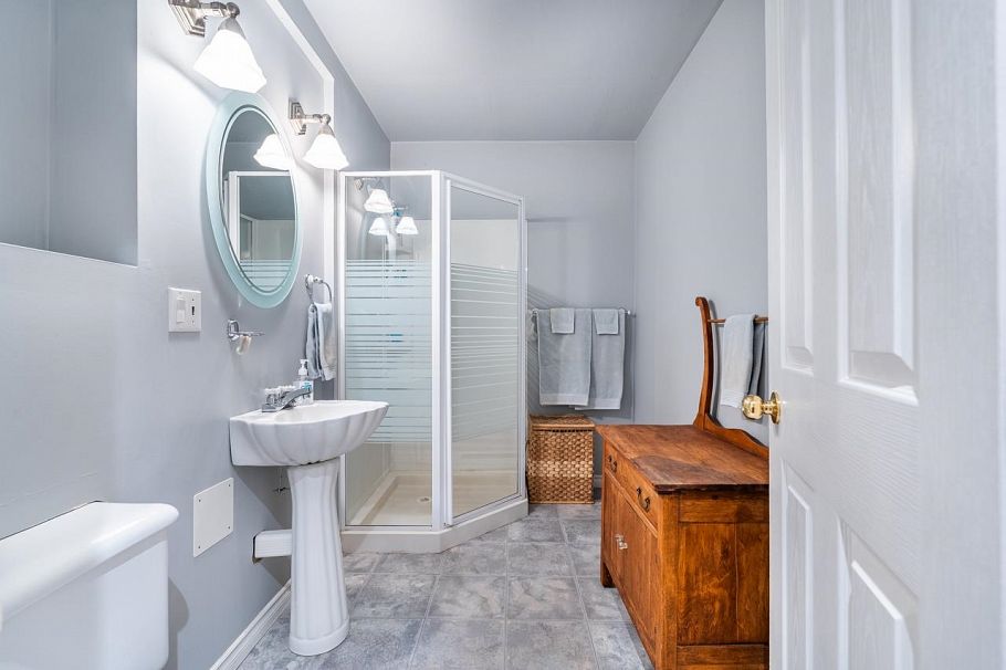 3031 Duval Road North Vancouver, BC - 33