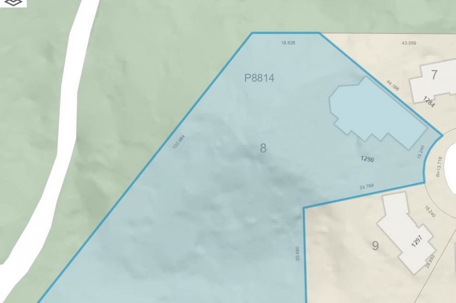 1290 Langdale Drive North Vancouver, BC - 2