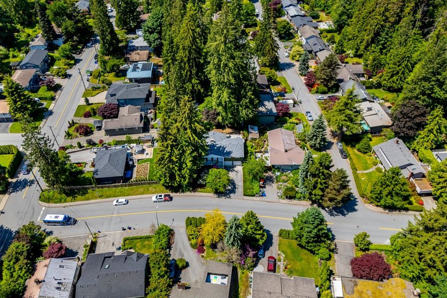 3031 Duval Road North Vancouver, BC - 3