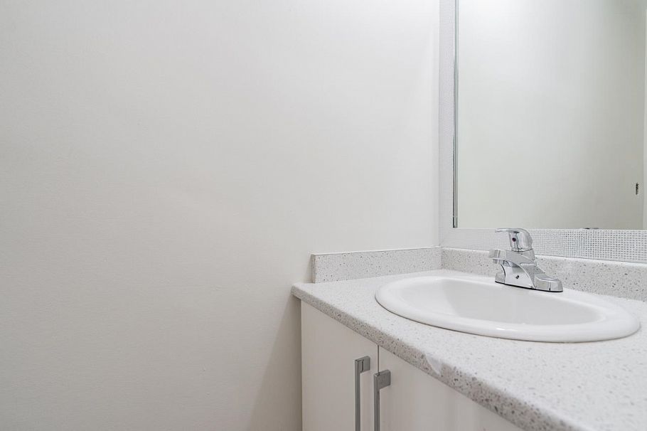 882 E 63rd Avenue Vancouver, BC - 8