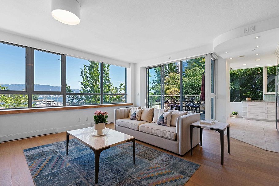 L302 1550 Coal Harbour Quay Vancouver, BC - 5