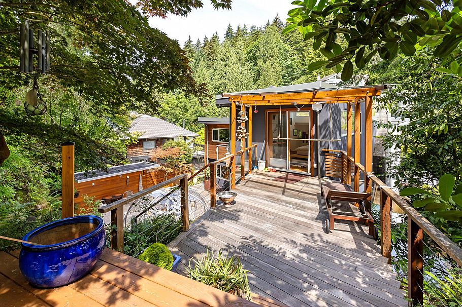 4527 Strathcona Road North Vancouver, BC - 29