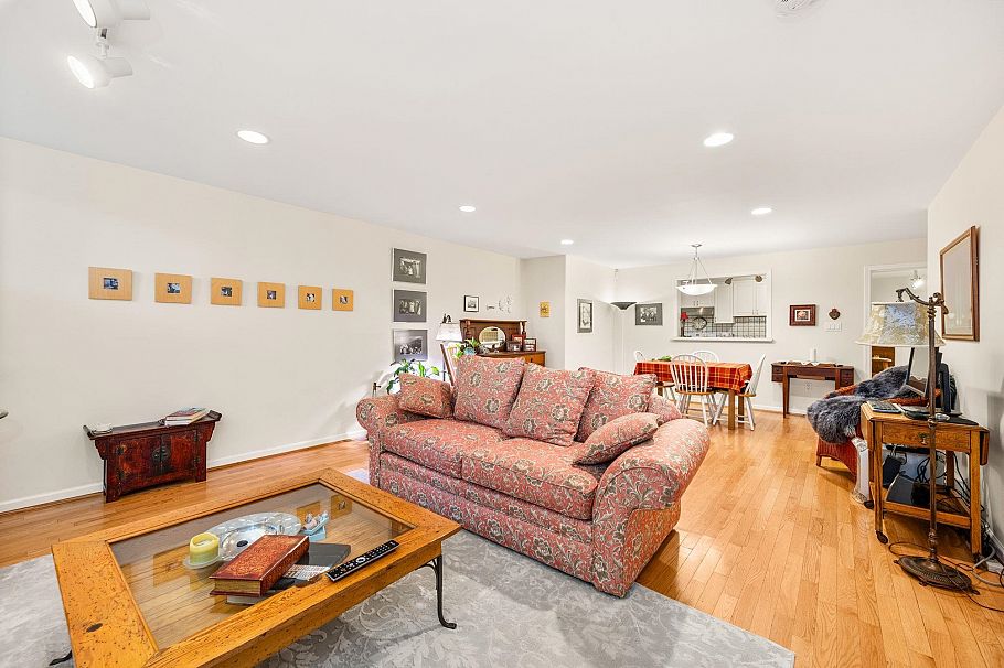 778 W 48th Avenue Vancouver, BC - 31