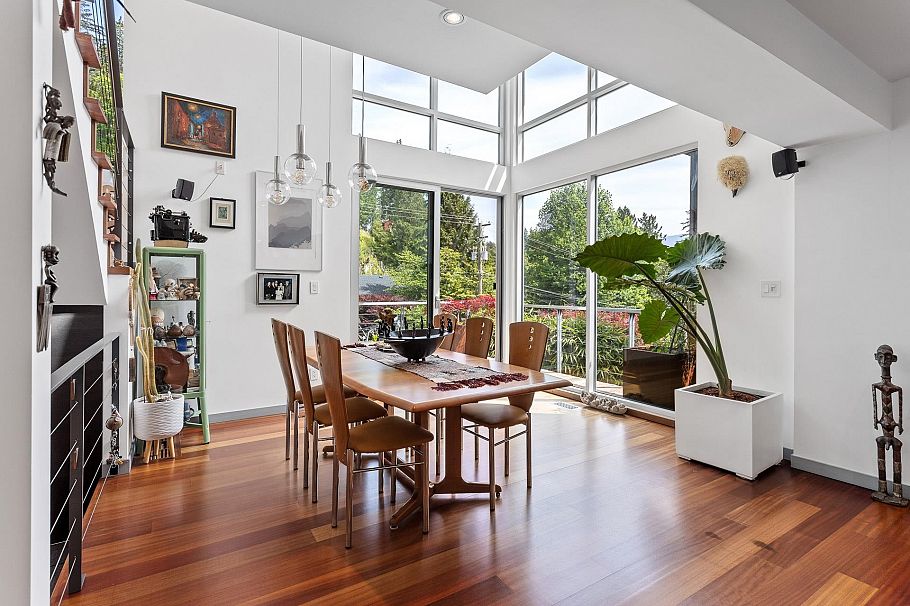 4527 Strathcona Road North Vancouver, BC - 2