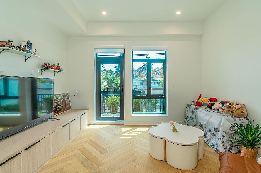 12 6778 Oak Street Vancouver, BC - 6