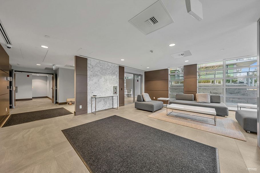 211 677 W 41st Avenue Vancouver, BC - 17