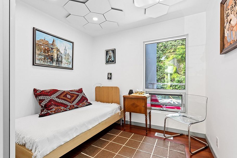 4527 Strathcona Road North Vancouver, BC - 34