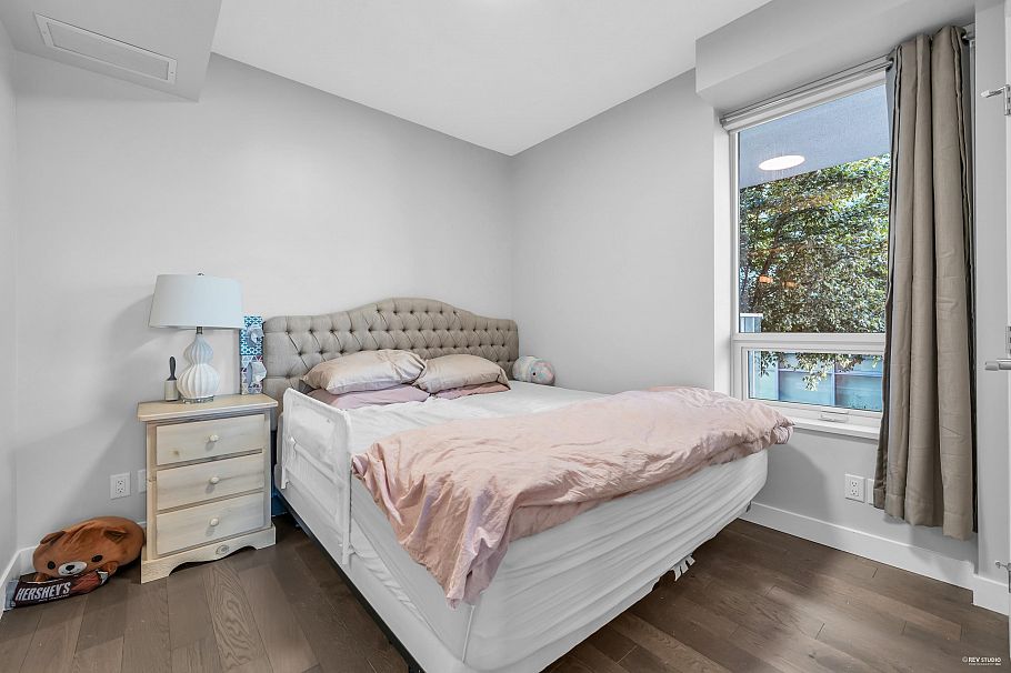 211 677 W 41st Avenue Vancouver, BC - 11