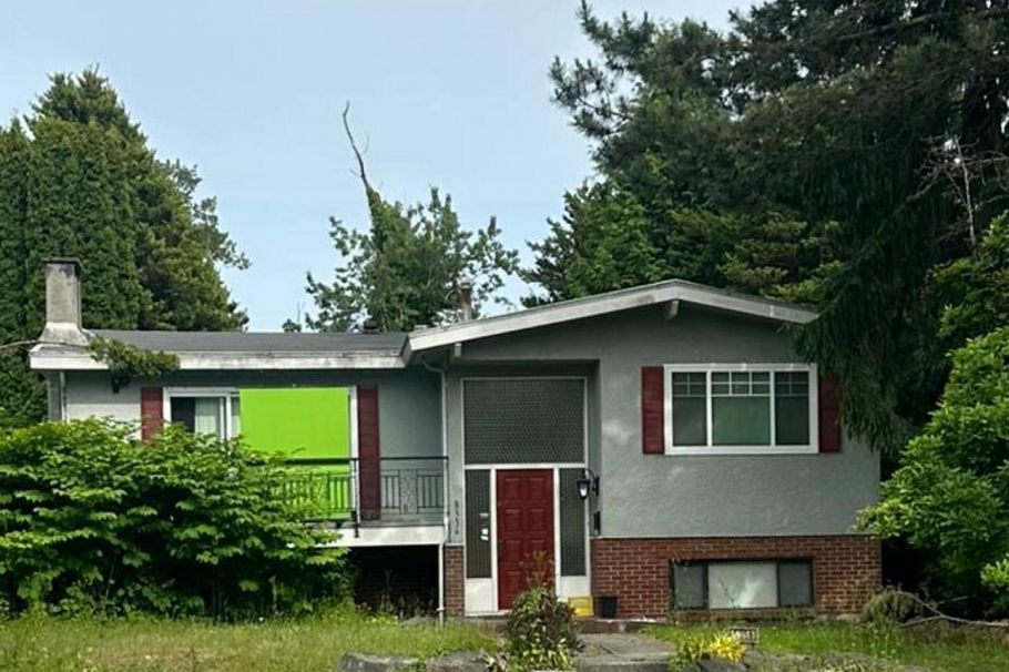 8356 Elliott Street Vancouver, BC - 1