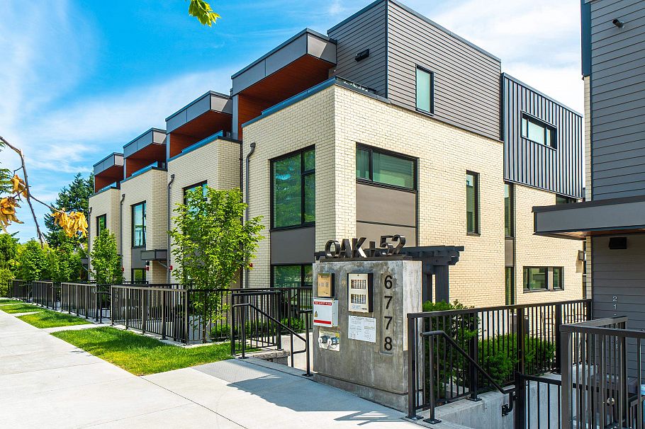 12 6778 Oak Street Vancouver, BC - 1