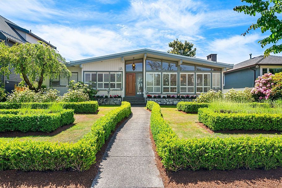 778 W 48th Avenue Vancouver, BC - 1