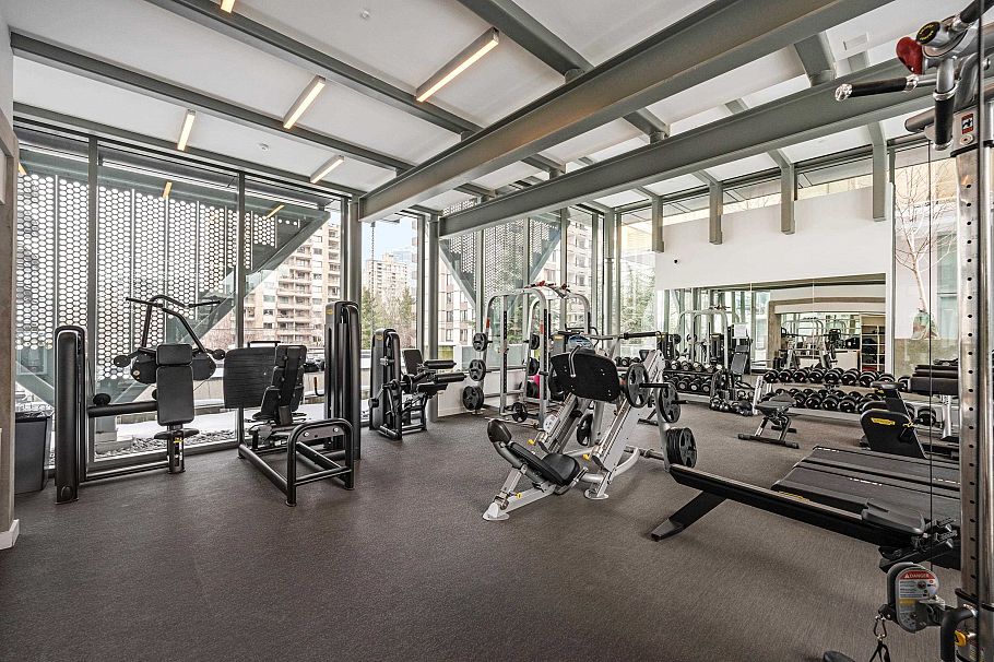 303 1365 Davie Street Vancouver, BC - 24