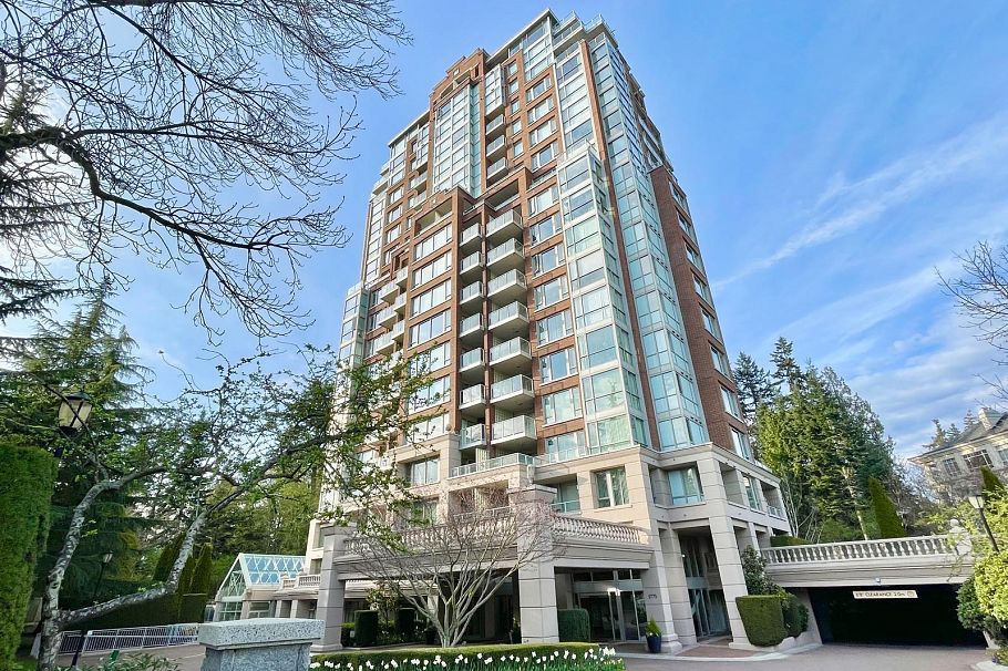 707 5775 Hampton Place Vancouver, BC - 1