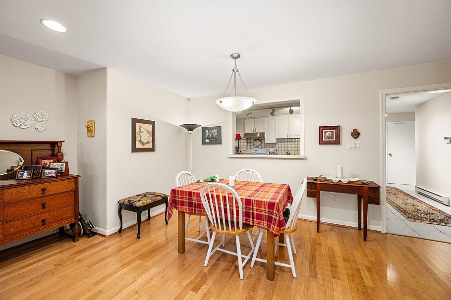 778 W 48th Avenue Vancouver, BC - 32