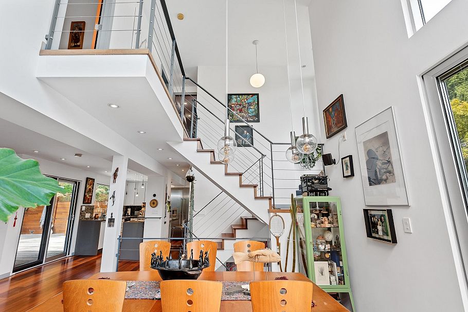 4527 Strathcona Road North Vancouver, BC - 4