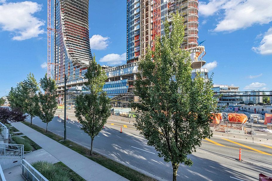 211 677 W 41st Avenue Vancouver, BC - 20