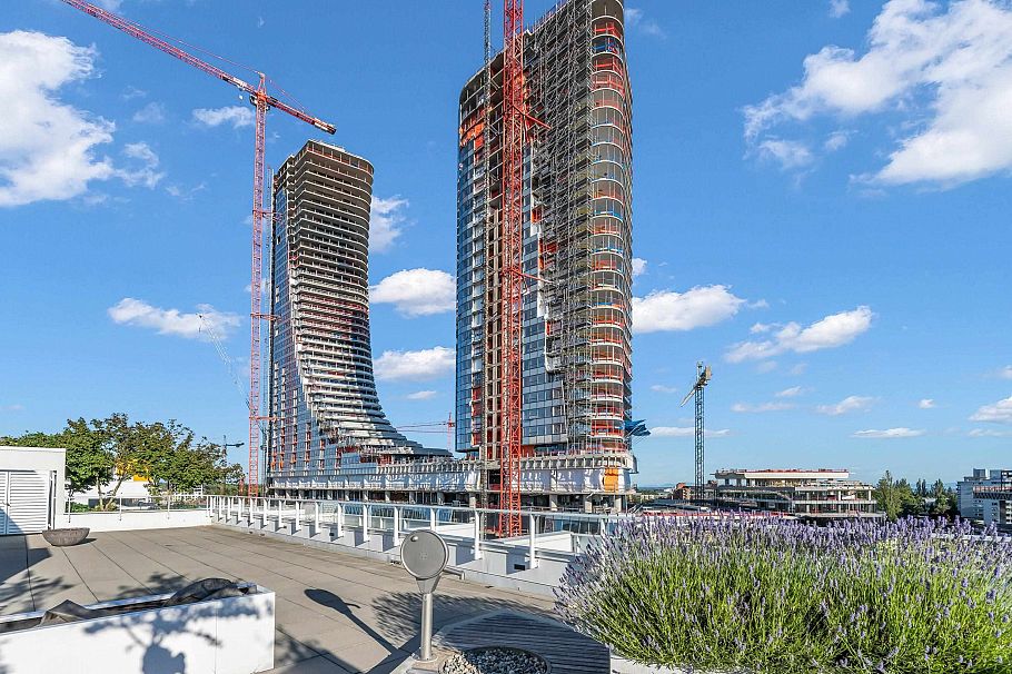 211 677 W 41st Avenue Vancouver, BC - 21