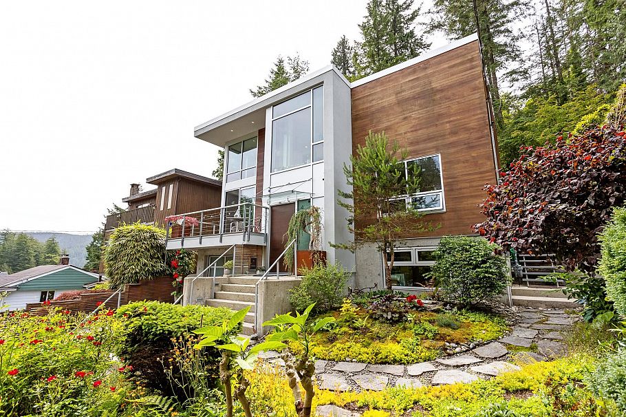 4527 Strathcona Road North Vancouver, BC - 1