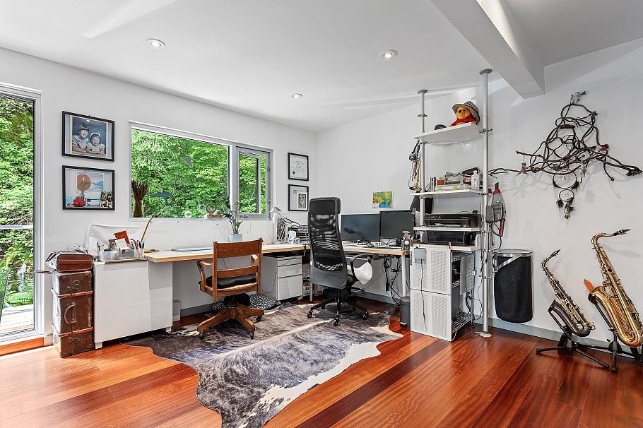 4527 Strathcona Road North Vancouver, BC - 35