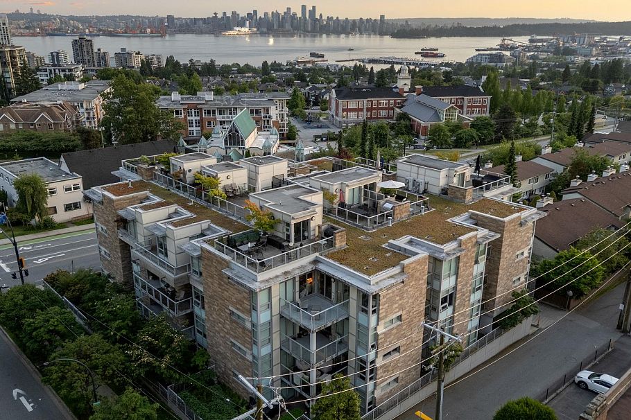 501 210 W 13th Street North Vancouver, BC - 32