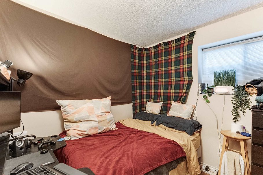 319 E 64th Avenue Vancouver, BC - 20