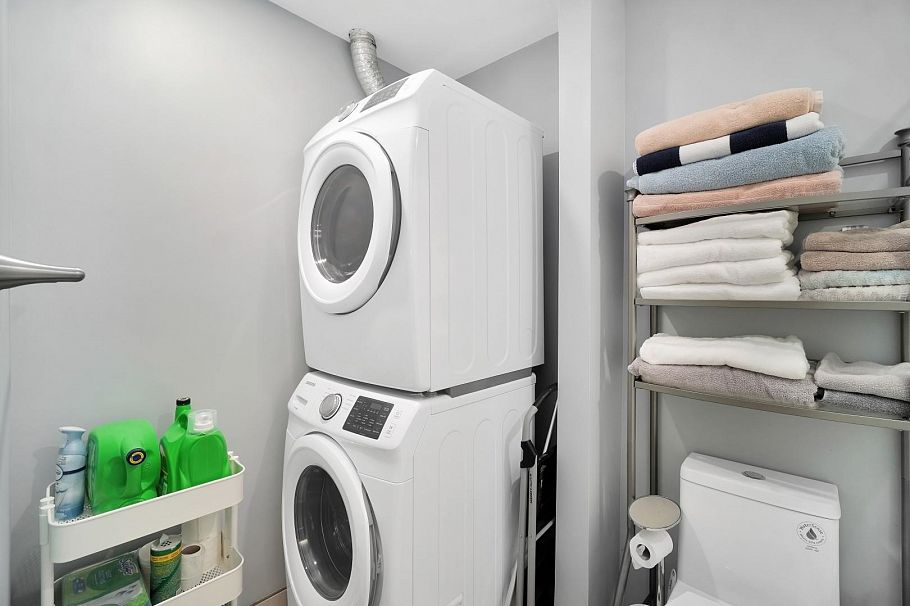 306 630 Roche Point Drive North Vancouver, BC - 11