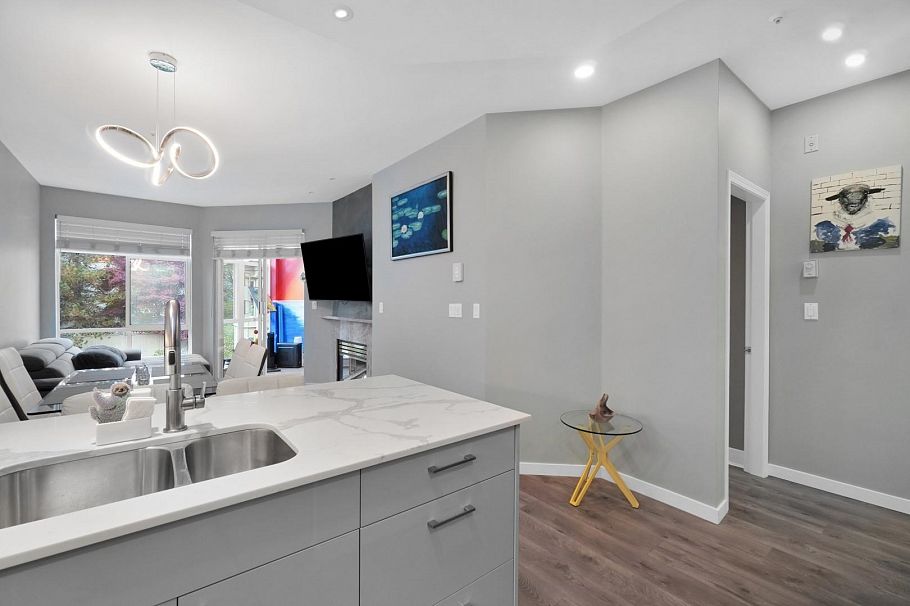 306 630 Roche Point Drive North Vancouver, BC - 8