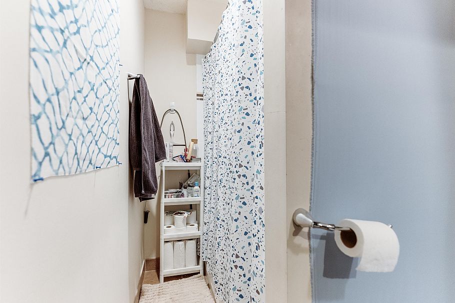 319 E 64th Avenue Vancouver, BC - 25