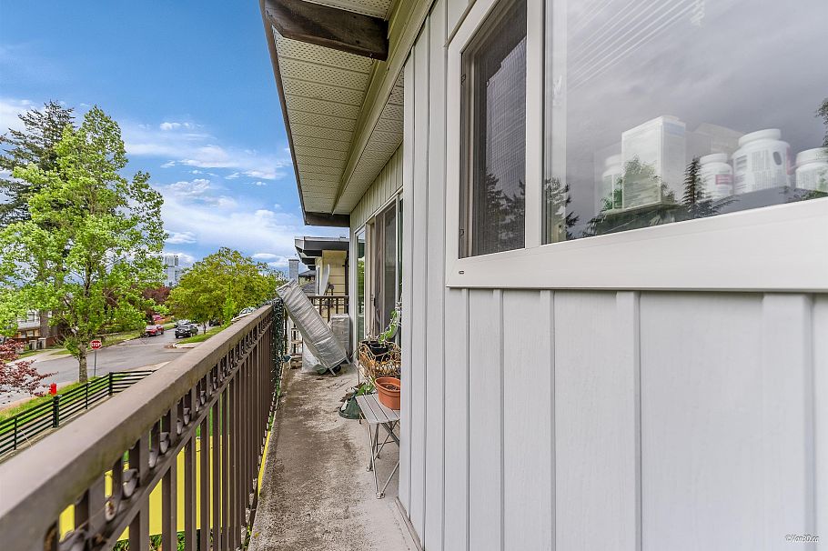 319 E 64th Avenue Vancouver, BC - 11