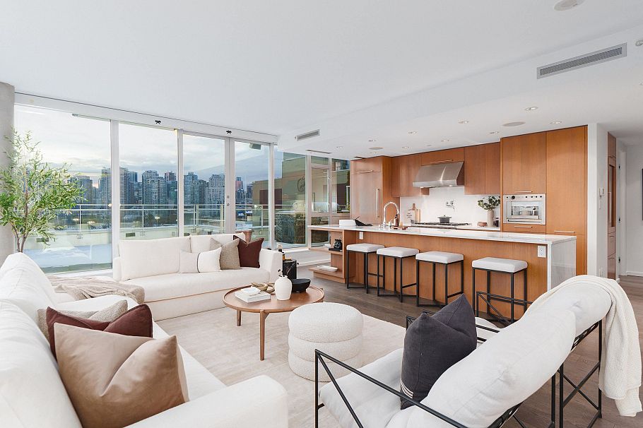 801 221 Union Street Vancouver, BC - 6