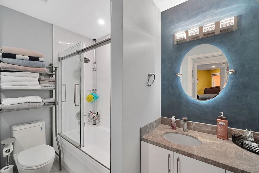 306 630 Roche Point Drive North Vancouver, BC - 12