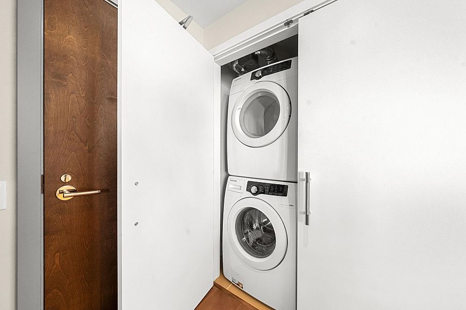 501 210 W 13th Street North Vancouver, BC - 33