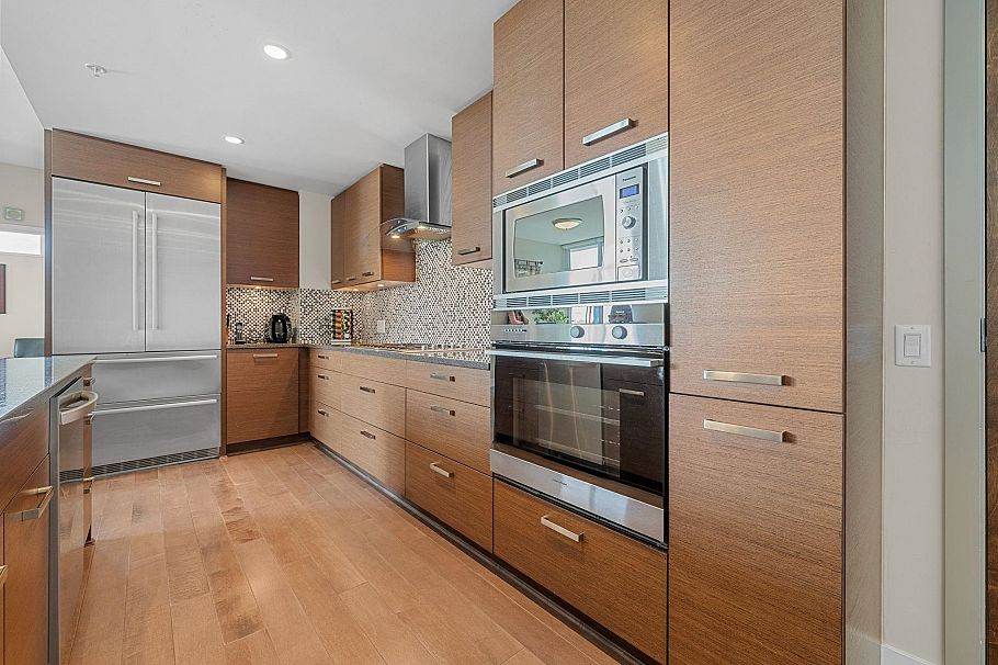 501 210 W 13th Street North Vancouver, BC - 14