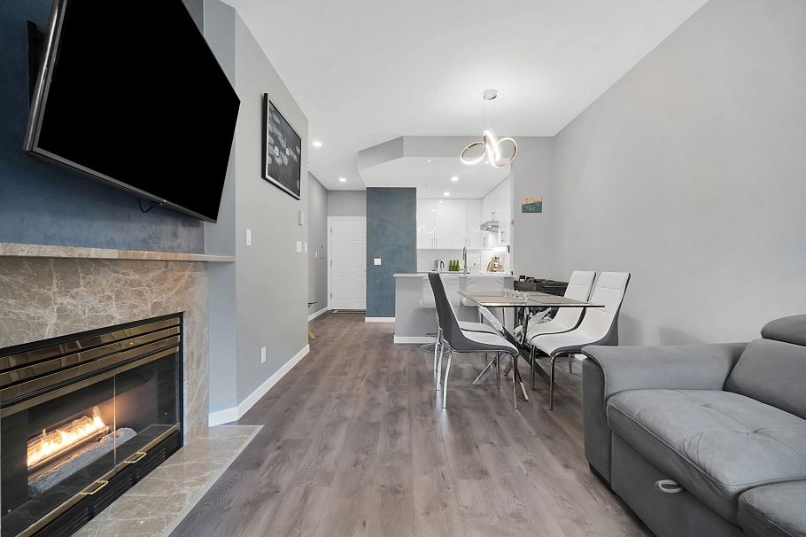 306 630 Roche Point Drive North Vancouver, BC - 18