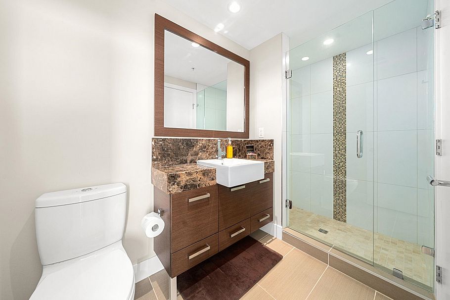 501 210 W 13th Street North Vancouver, BC - 21