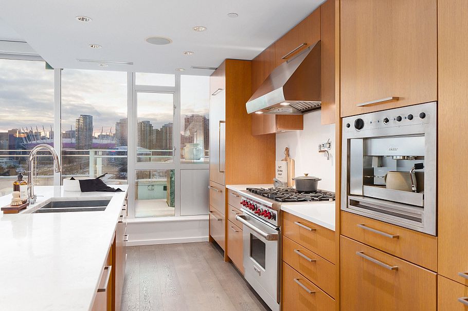 801 221 Union Street Vancouver, BC - 8