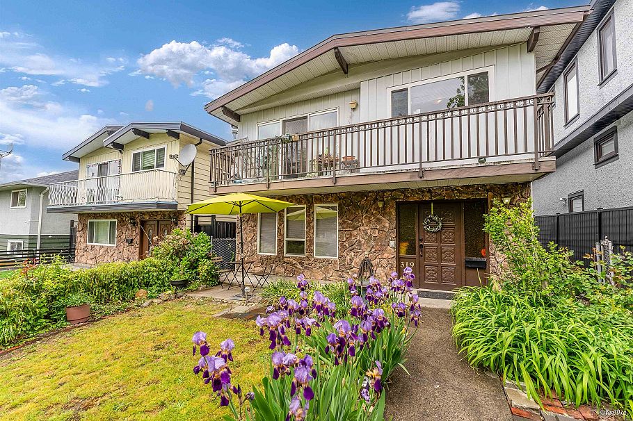 319 E 64th Avenue Vancouver, BC - 2