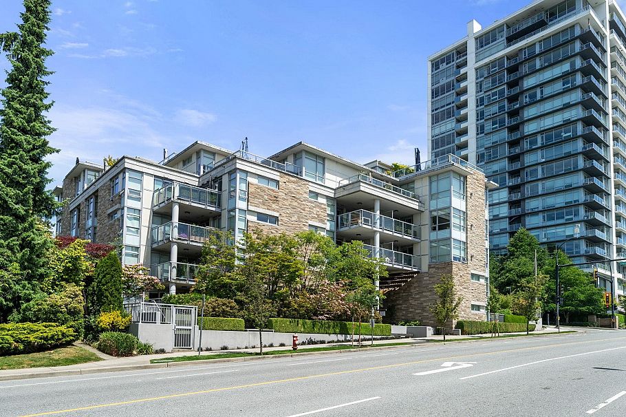 501 210 W 13th Street North Vancouver, BC - 2