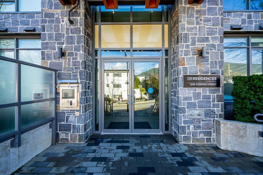 PH501 1295 Conifer Street North Vancouver, BC - 37