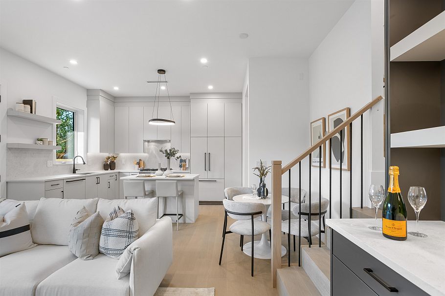 1 2864 E Georgia Street Vancouver, BC - 6